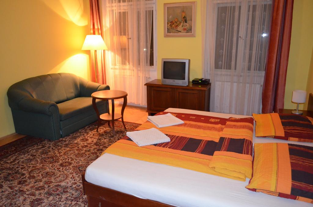 Ab Apartments Карлови Вари Екстериор снимка