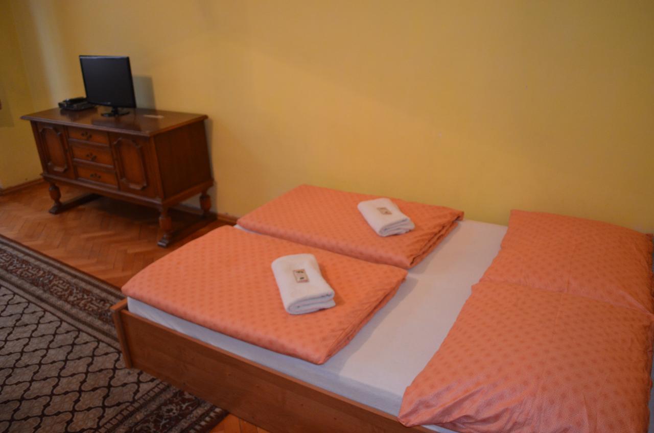 Ab Apartments Карлови Вари Екстериор снимка