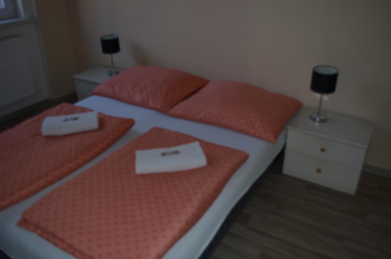 Ab Apartments Карлови Вари Екстериор снимка