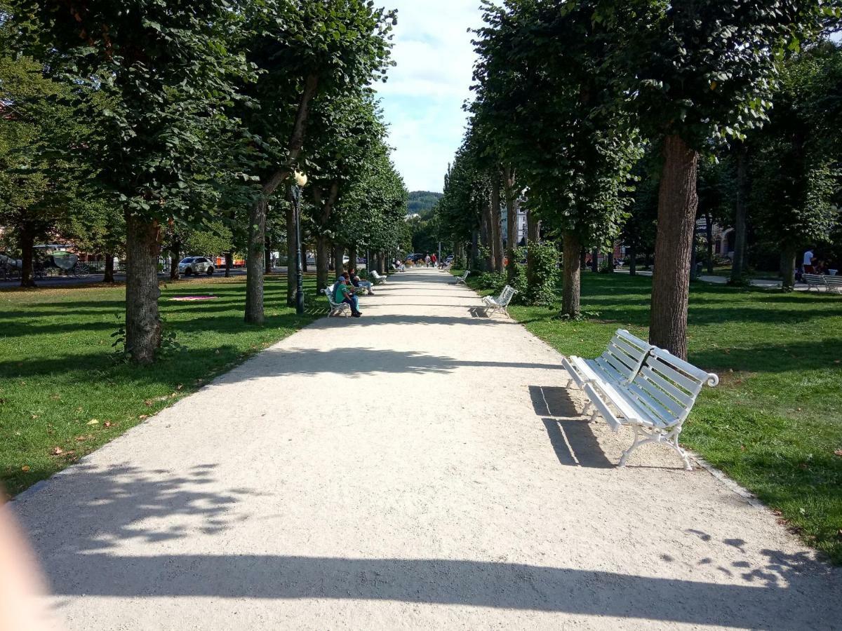 Ab Apartments Карлови Вари Екстериор снимка
